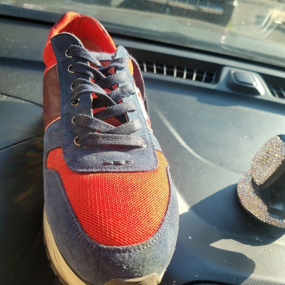 Fendi Sneakers - Picture 3 of 6